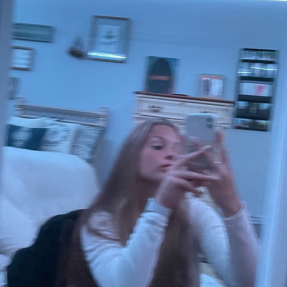 Meet your Posher, Sofia - Picture 1 of 1